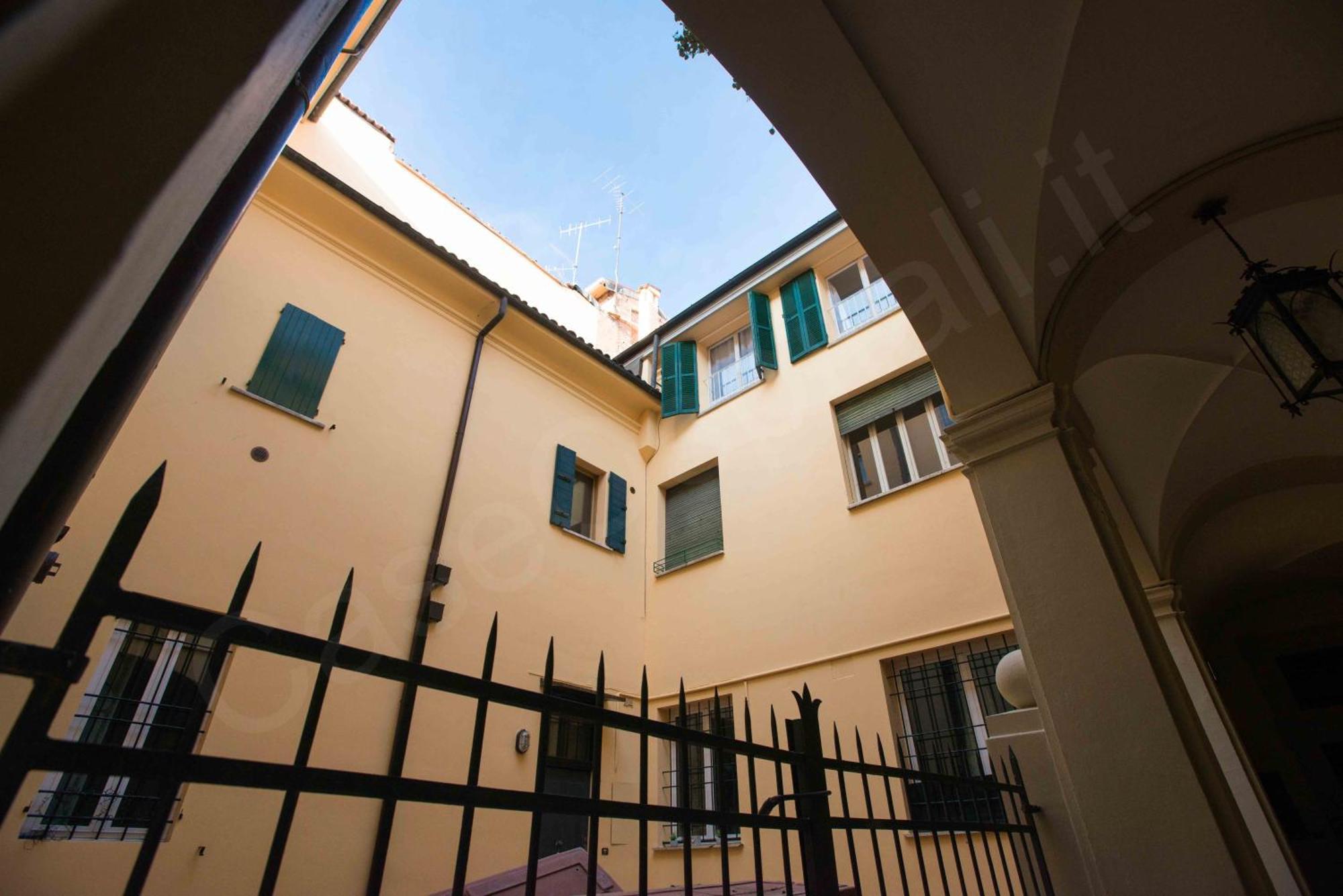 Caseospitali - Daisy, Ampio Trilocale X6 Vicino A Piazza Maggiore Bologna Ngoại thất bức ảnh