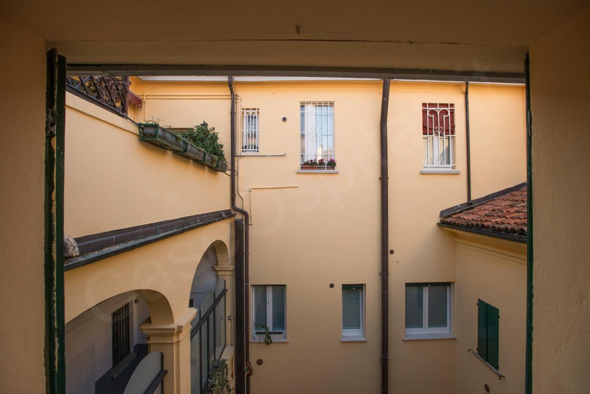 Caseospitali - Daisy, Ampio Trilocale X6 Vicino A Piazza Maggiore Bologna Ngoại thất bức ảnh